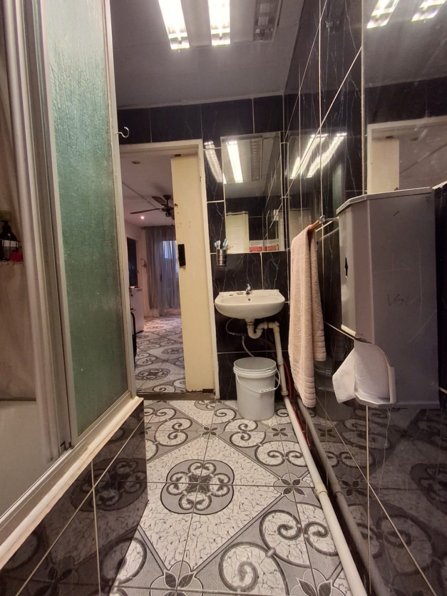 3 Bedroom Property for Sale in Leonsdale Western Cape